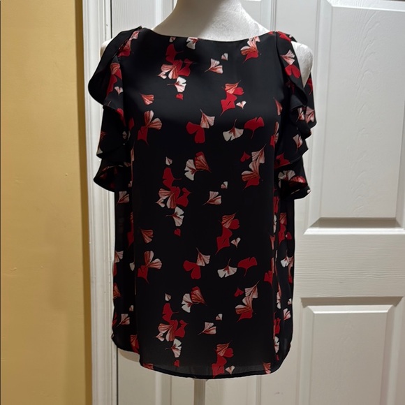 Banana Republic Black and Red Women's Blouse - Picture 1 of 3